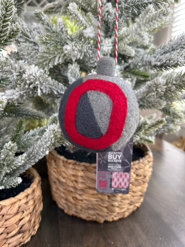 Block "O" - Grey diagonal with scarlet Block "O"