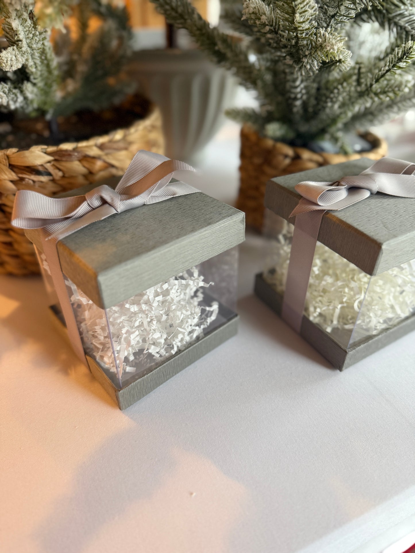 Box - small grey