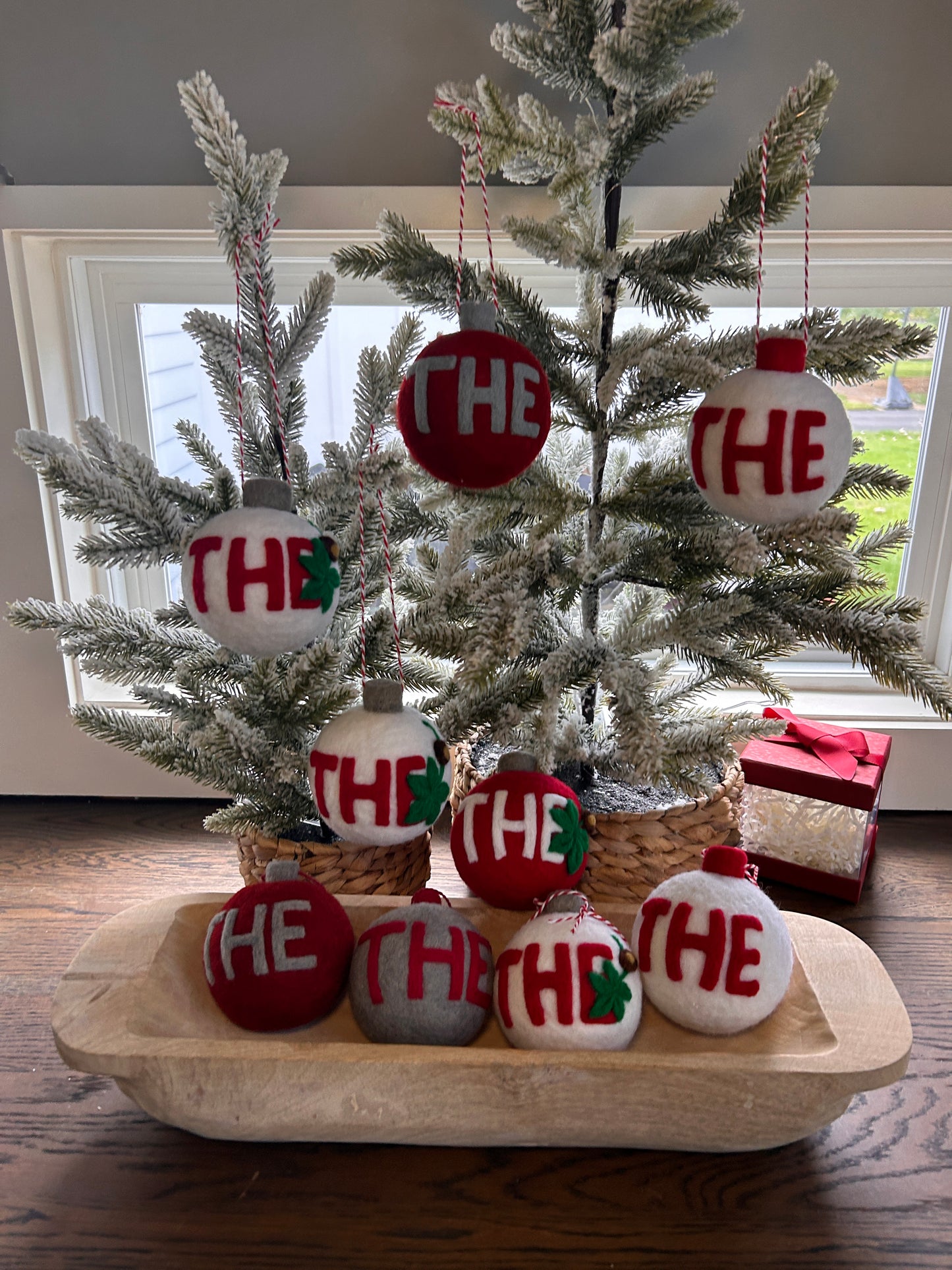 "THE" White with scarlet lettering and the buckeye leaf