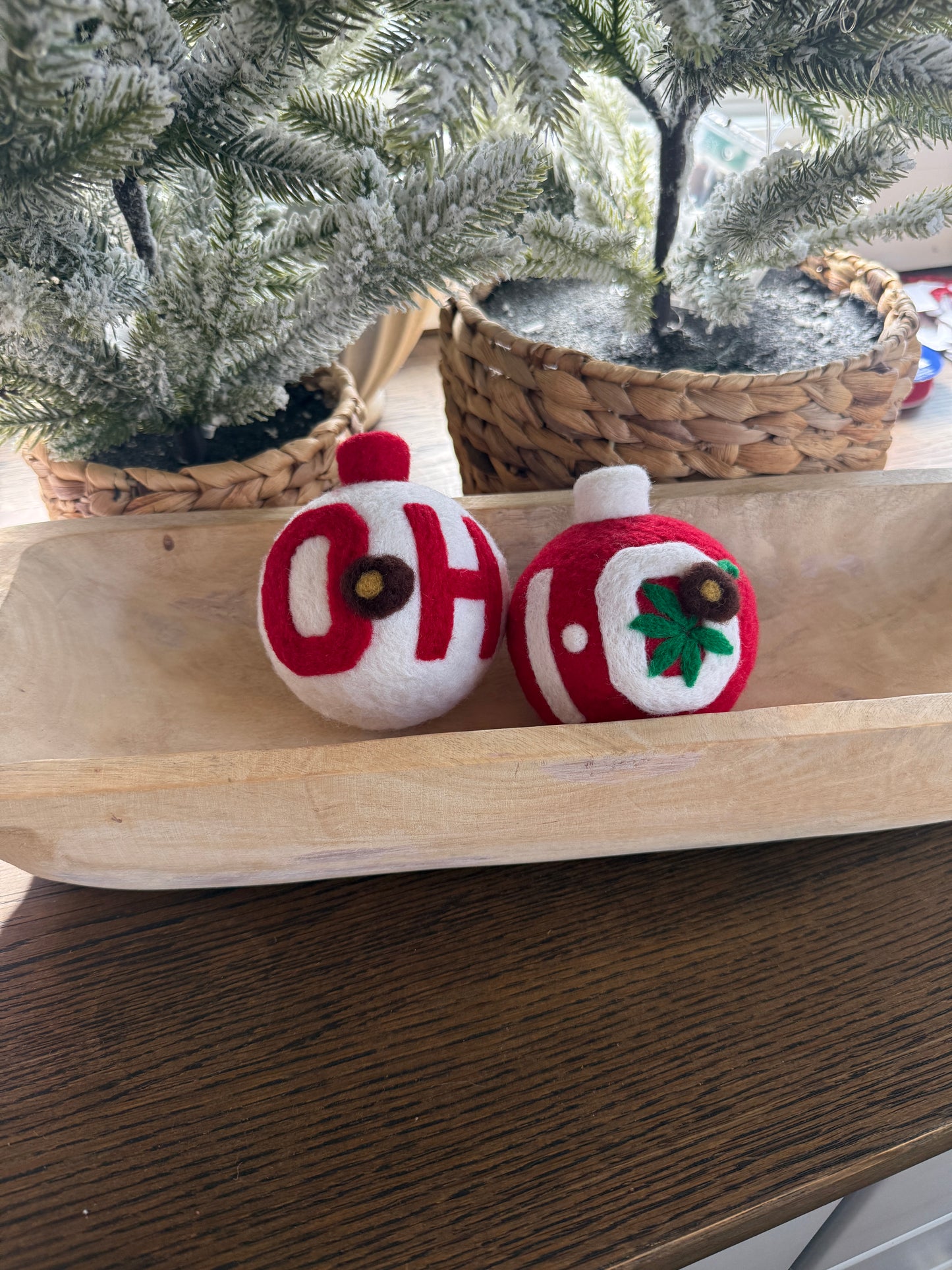 OH-IO Scarlet and white set with buckeye and leaf