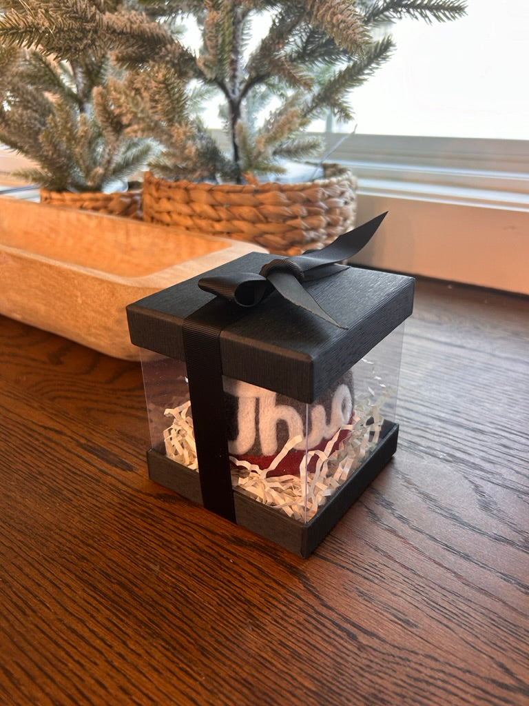 Box - small black