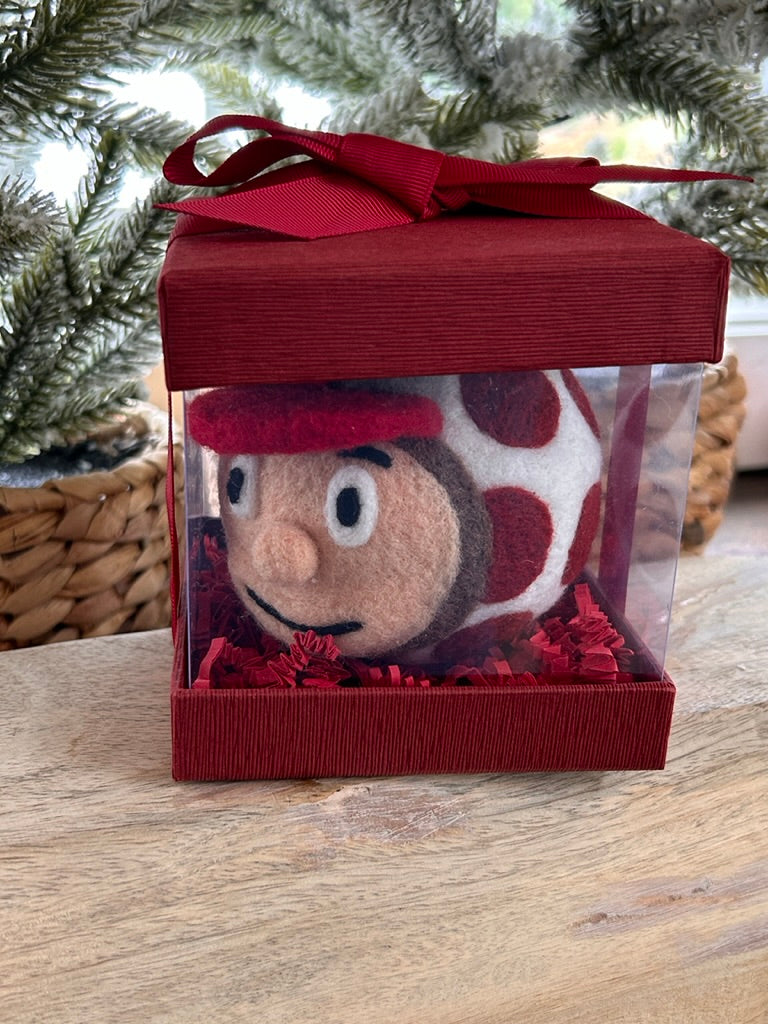 Box - small red