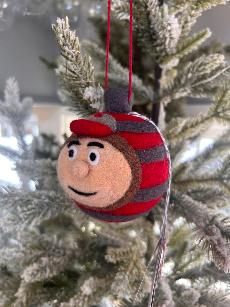 Brutus face on scarlet and grey rugby stripe