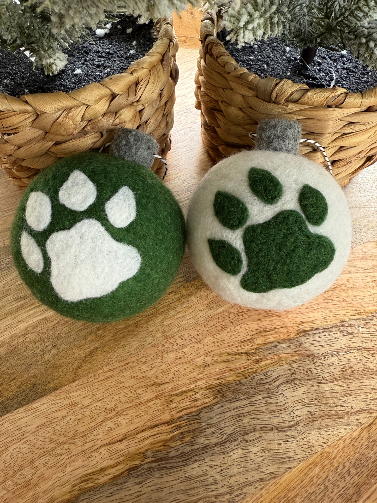 Ohio University - White with Ohio text and Bobcat paw print