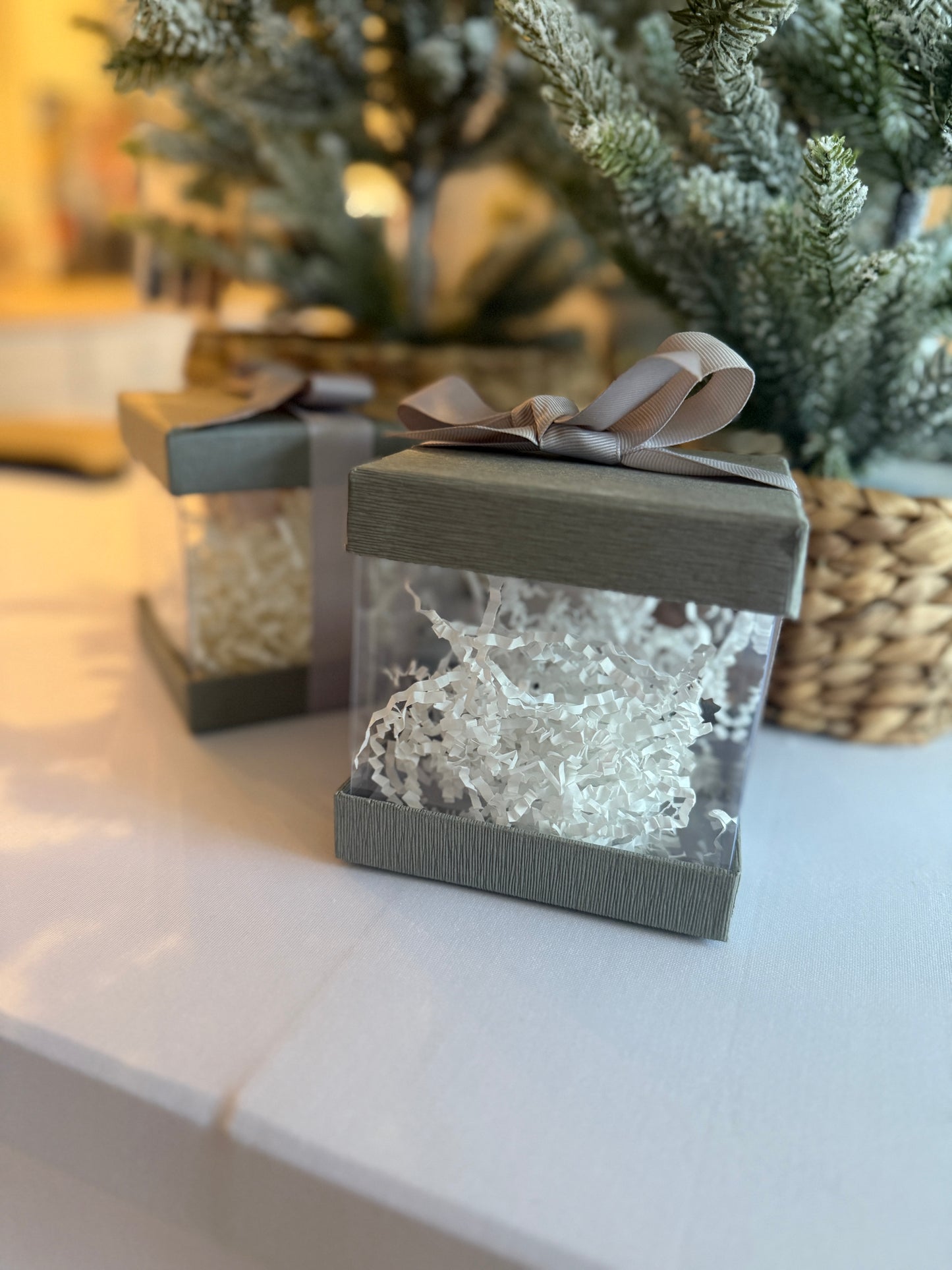 Box - small grey