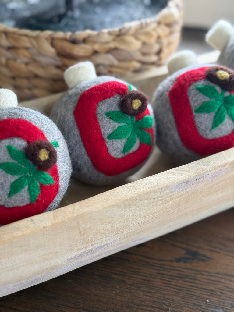 Block "O" - Grey with scarlet Block "O" and buckeye leaf